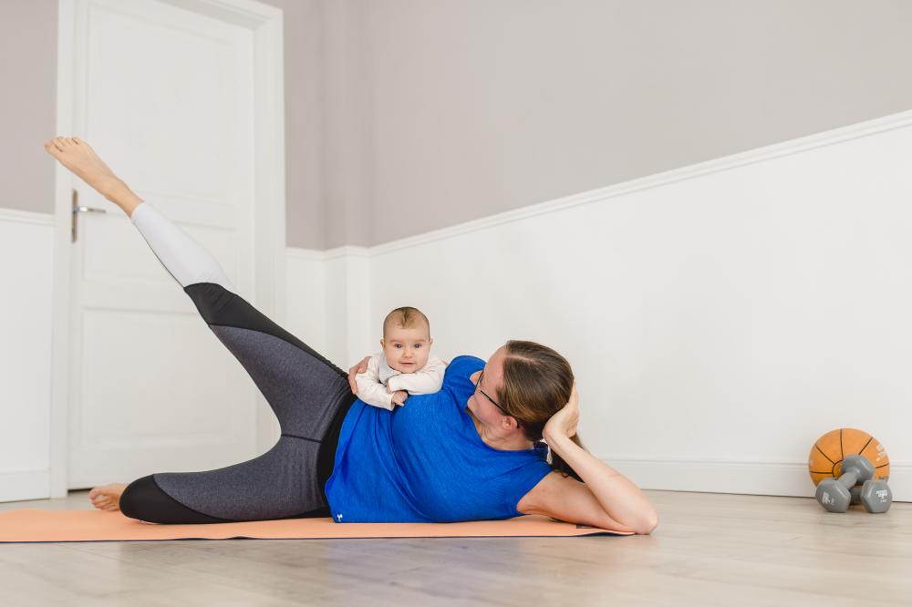 MamaWORKOUT - Fit mit Baby